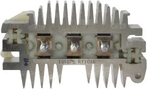 131875 CARGO - 3.CZĘŚCI ALTERNATORA — zdjęcie 1 z 3